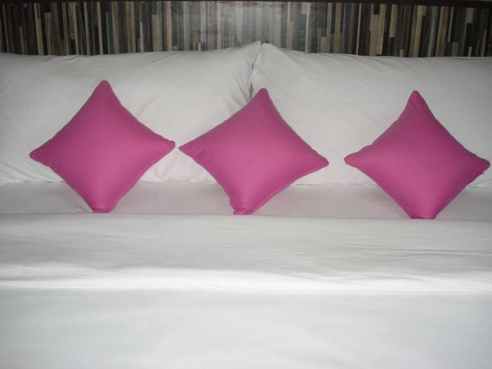 เมรัก ไลฟ์สไตล์ โฮเต็ล Hotel เดนปาซาร์ ภายนอก รูปภาพ